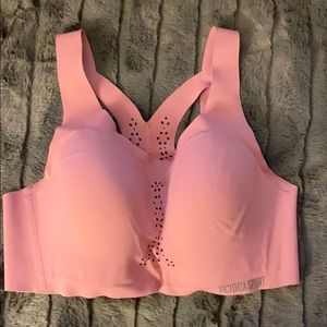Victoria’s Secret 34D Sports Bra